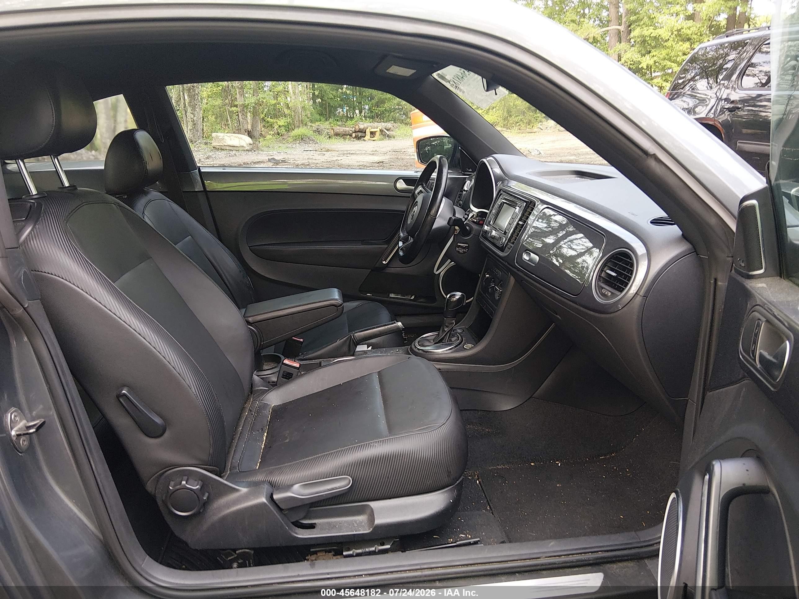2012 Volkswagen Beetle 2.5l Серый vin: 3VWJP7AT0CM624154