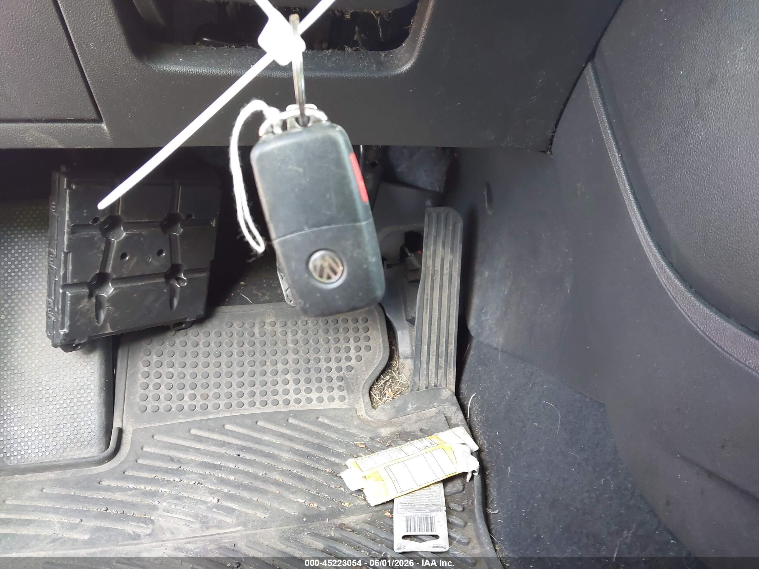 2012 Volkswagen Beetle 2.5l Красный vin: 3VWJP7AT0CM641777