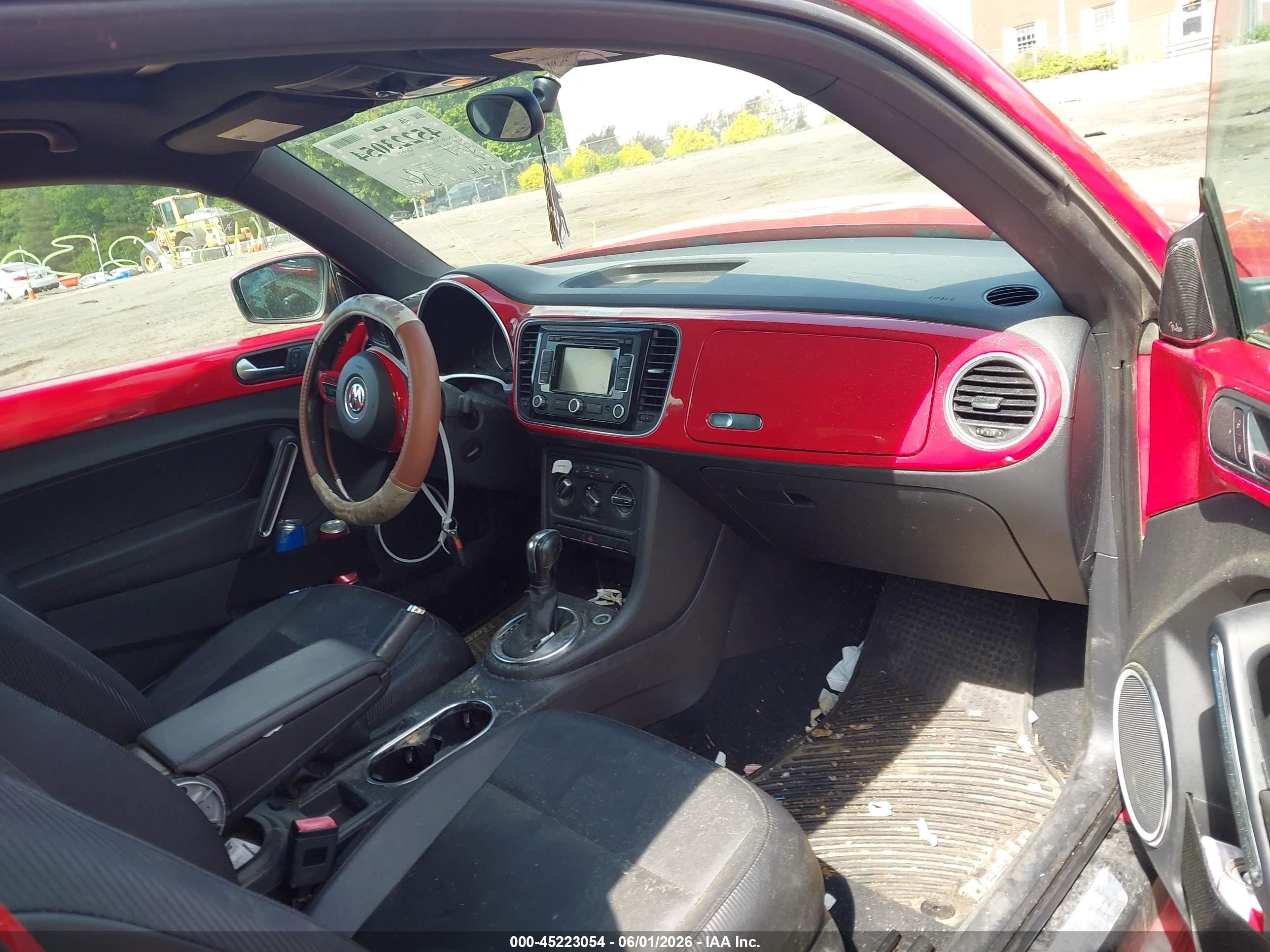 2012 Volkswagen Beetle 2.5l Красный vin: 3VWJP7AT0CM641777