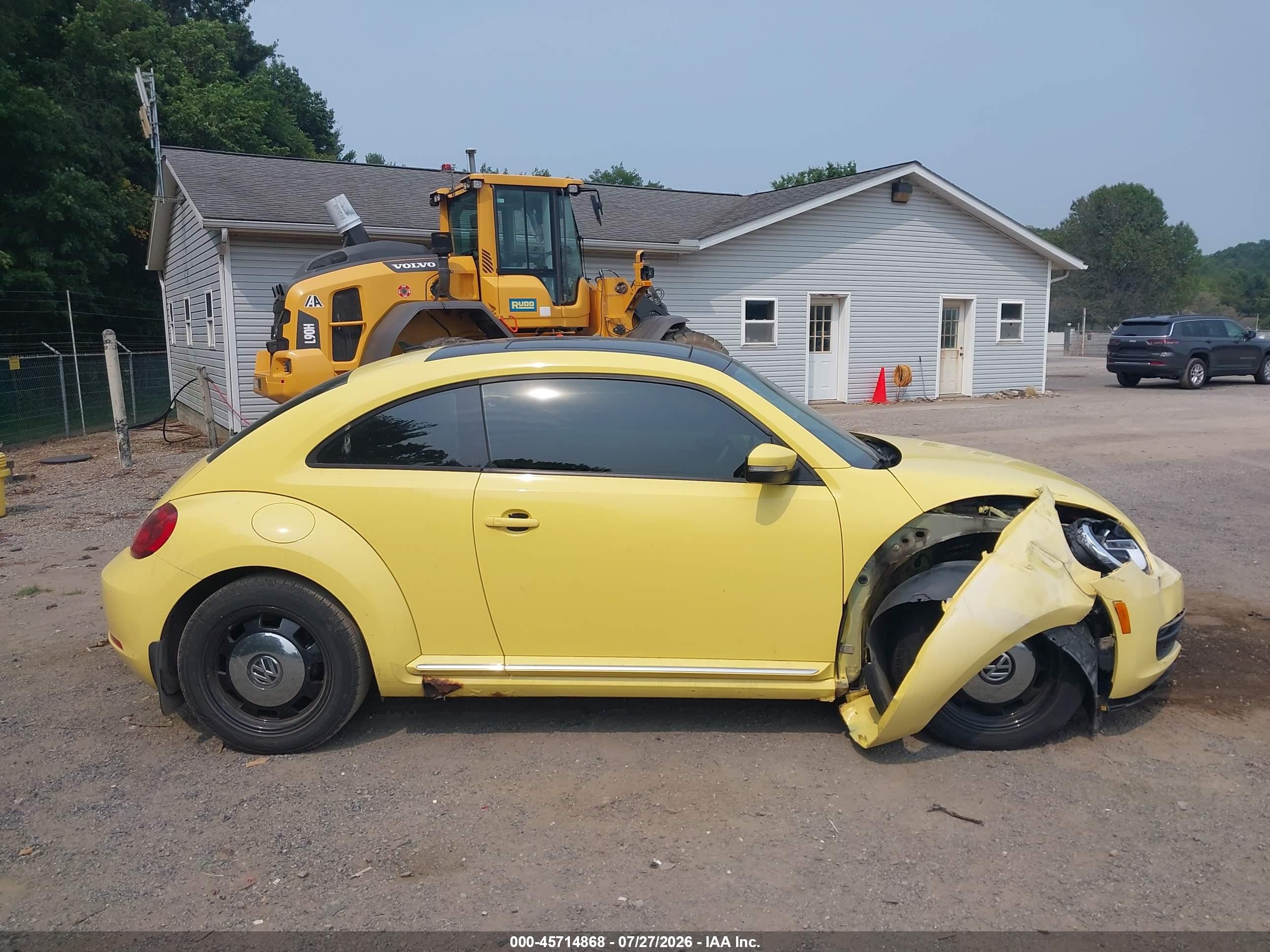 2014 Volkswagen Beetle 2.5l Yellow vin: 3VWJP7AT0EM610953
