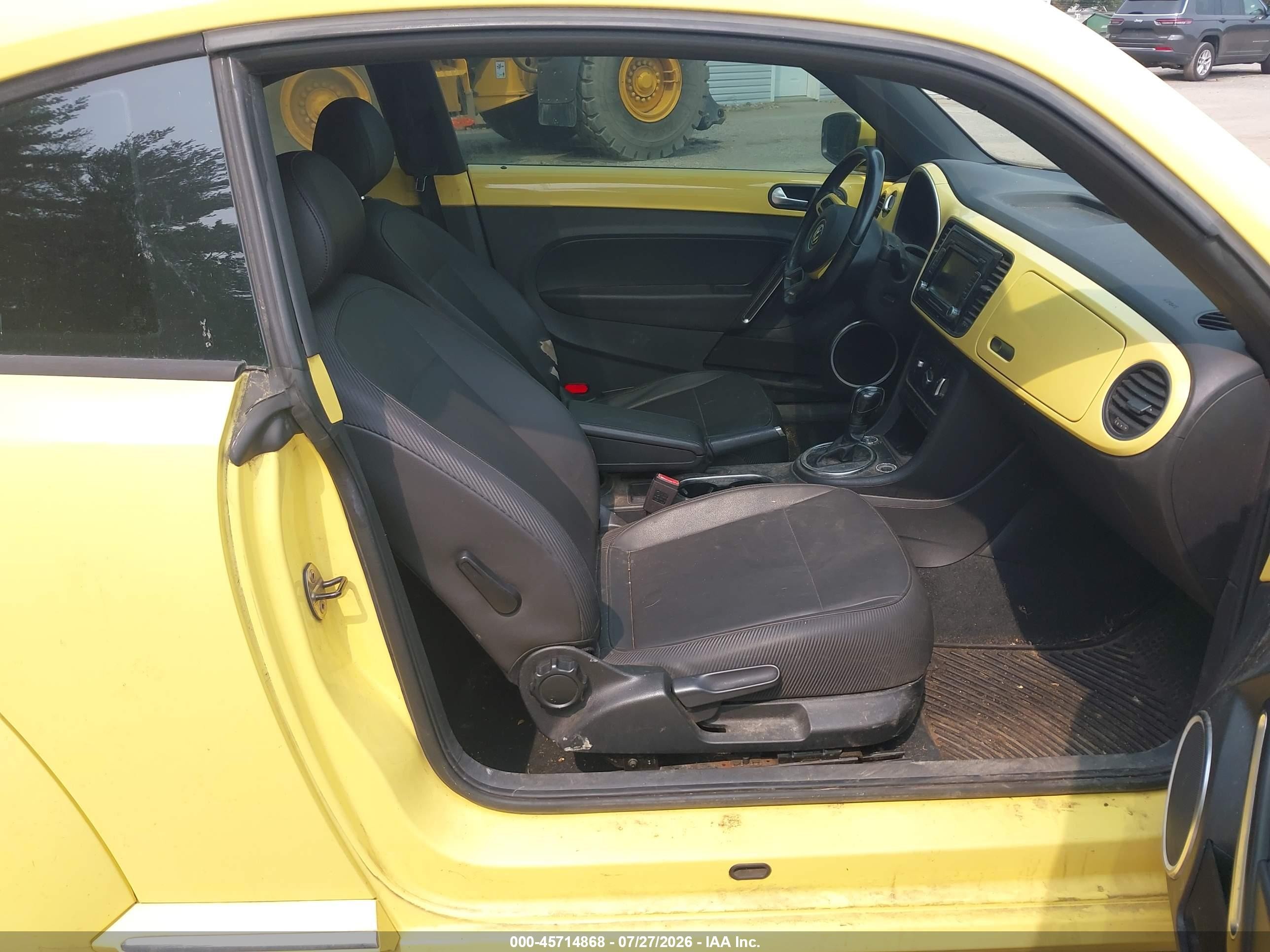 2014 Volkswagen Beetle 2.5l Yellow vin: 3VWJP7AT0EM610953