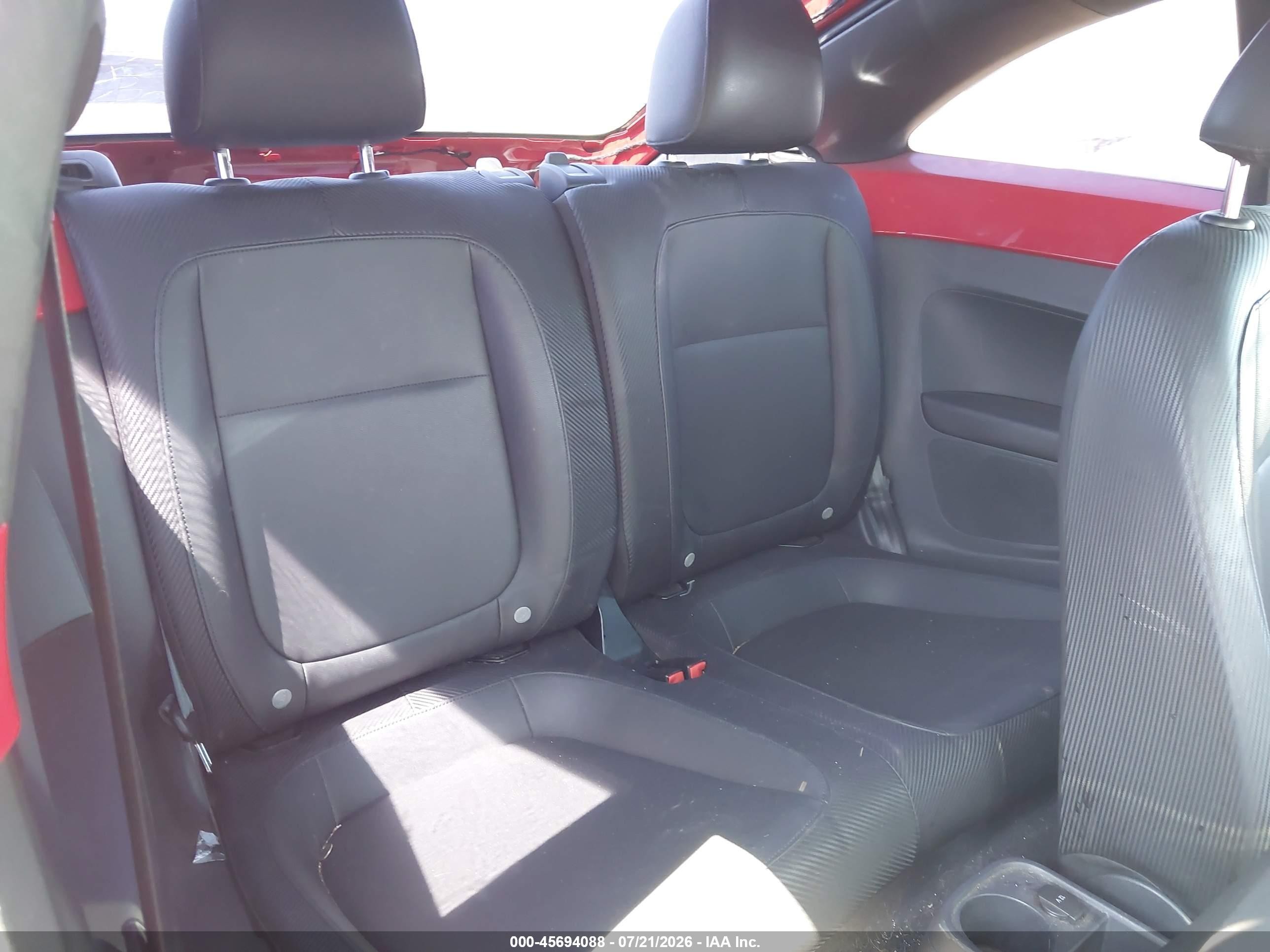 2012 Volkswagen Beetle 2.5l Красный vin: 3VWJP7AT1CM602132