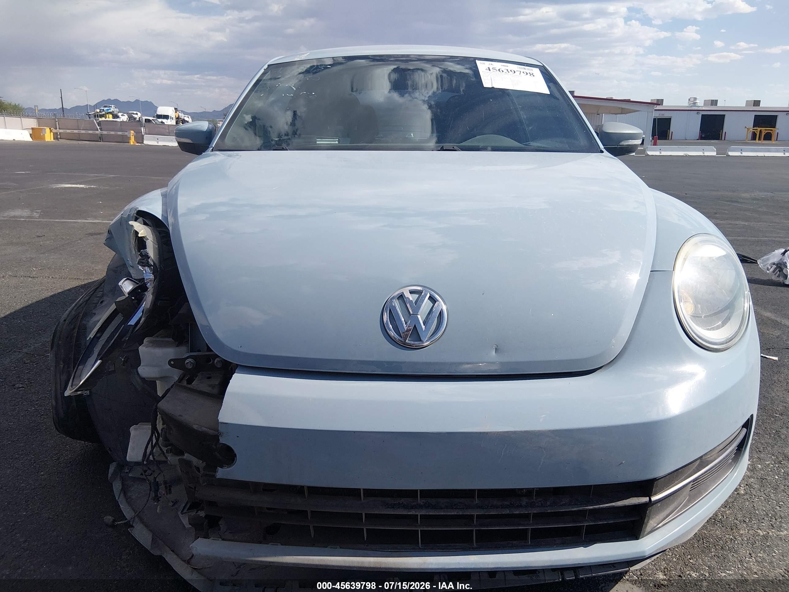 2012 Volkswagen Beetle 2.5l Light Blue vin: 3VWJP7AT1CM654232