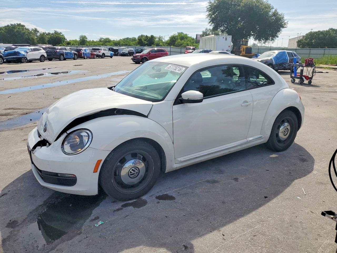 2013 Volkswagen Beetle White vin: 3VWJP7AT1DM690889