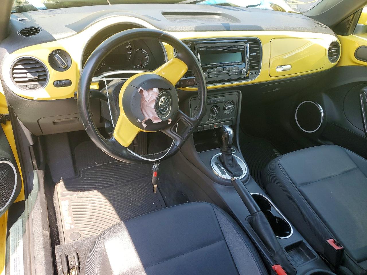 2012 Volkswagen Beetle Желтый vin: 3VWJP7AT2CM602527