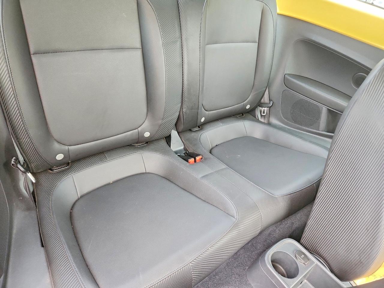 2012 Volkswagen Beetle Желтый vin: 3VWJP7AT2CM602527