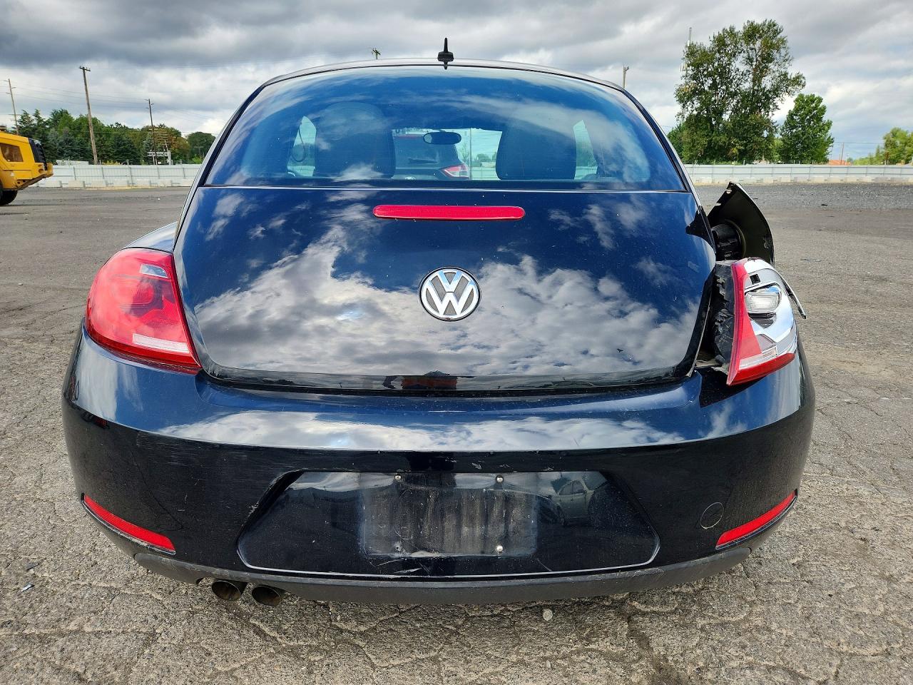 2012 Volkswagen Beetle Black vin: 3VWJP7AT2CM617531