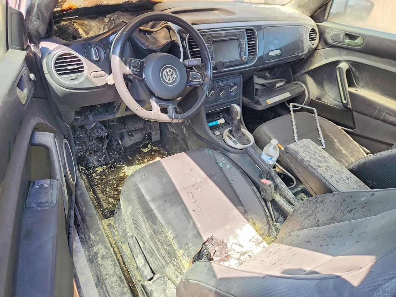 2012 Volkswagen Beetle Черный vin: 3VWJP7AT2CM629646