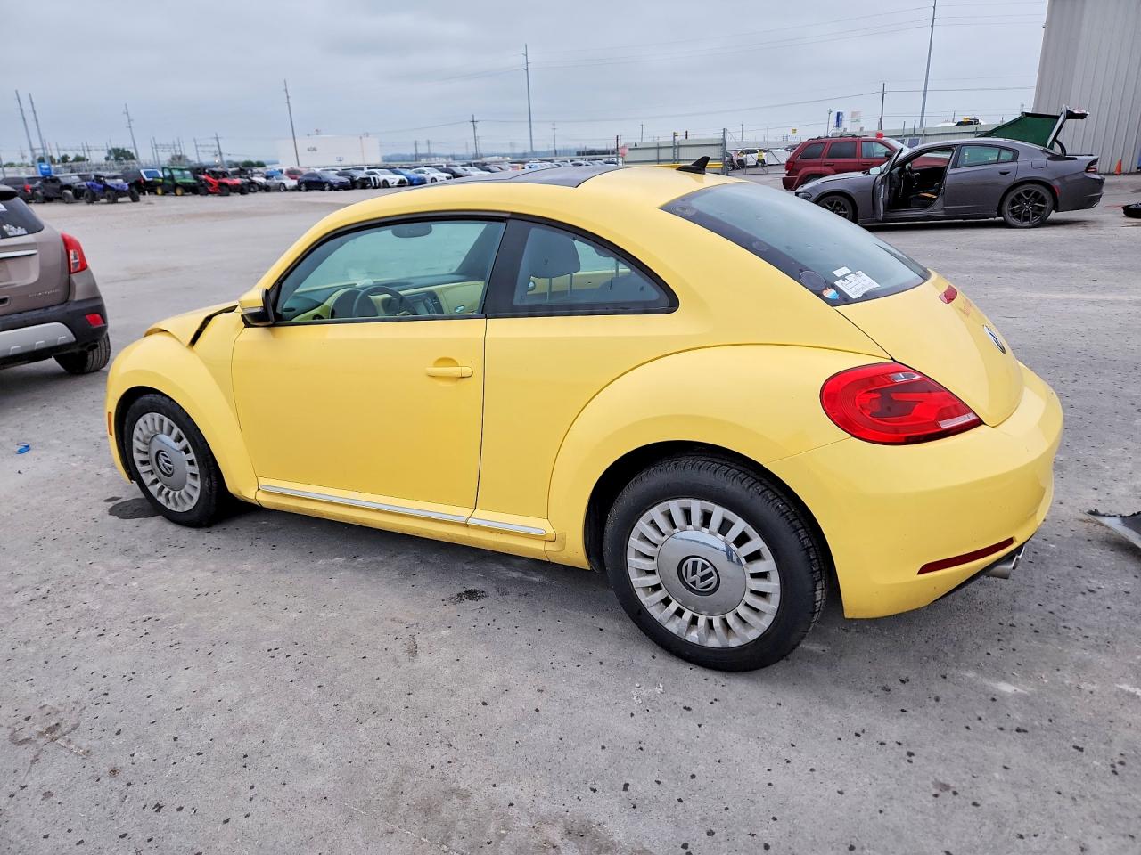 2013 Volkswagen Beetle Желтый vin: 3VWJP7AT2DM667816