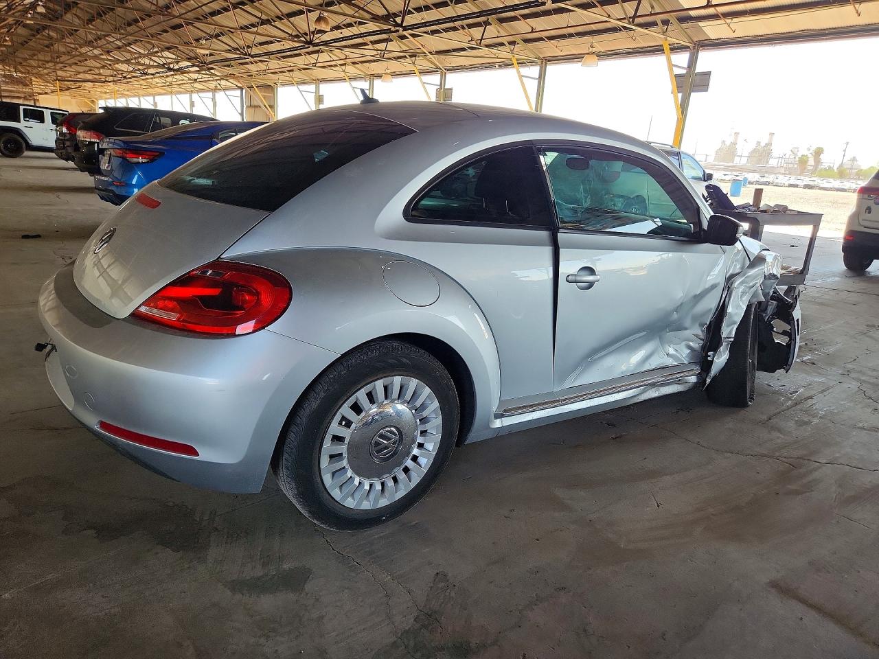 2013 Volkswagen Beetle Silver vin: 3VWJP7AT2DM668562