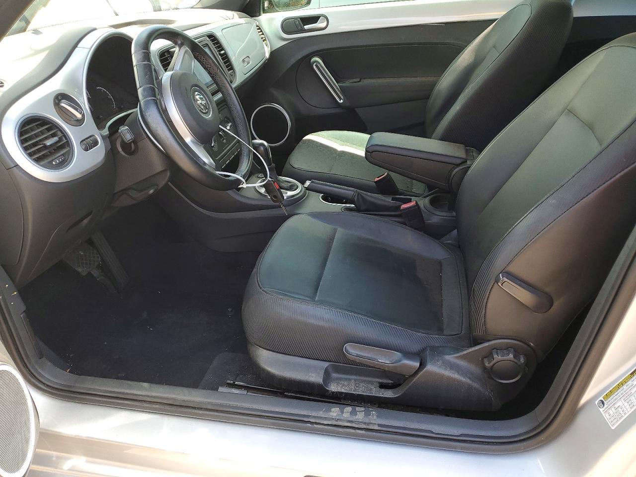 2013 Volkswagen Beetle Silver vin: 3VWJP7AT2DM668562