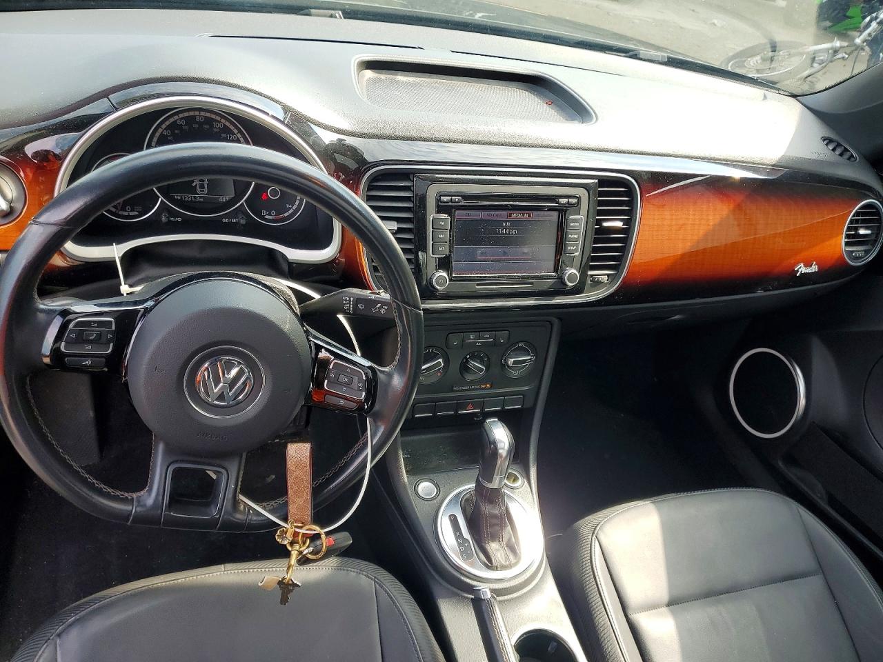2013 Volkswagen Beetle Черный vin: 3VWJP7AT2DM671638