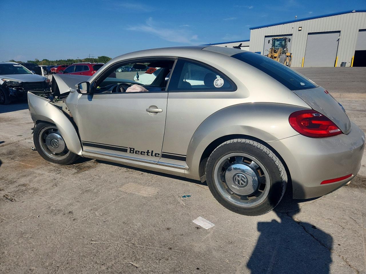 2012 Volkswagen Beetle Tan vin: 3VWJP7AT3CM648836