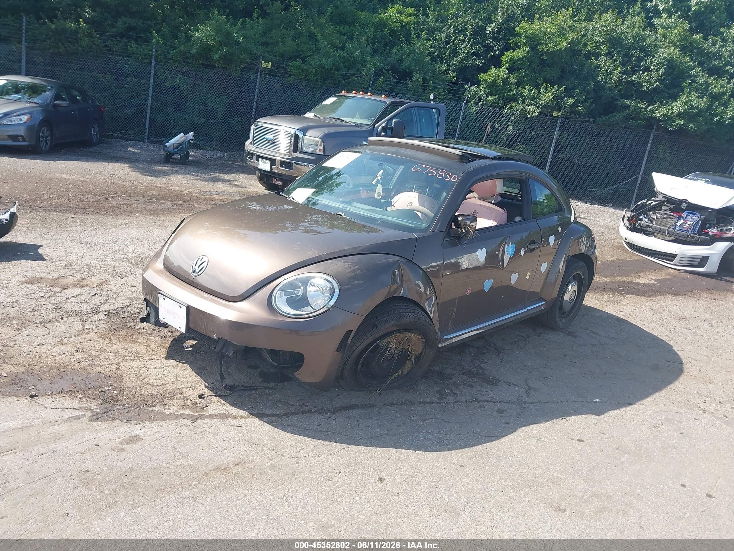 2013 Volkswagen Beetle 2.5l Brown vin: 3VWJP7AT3DM675830
