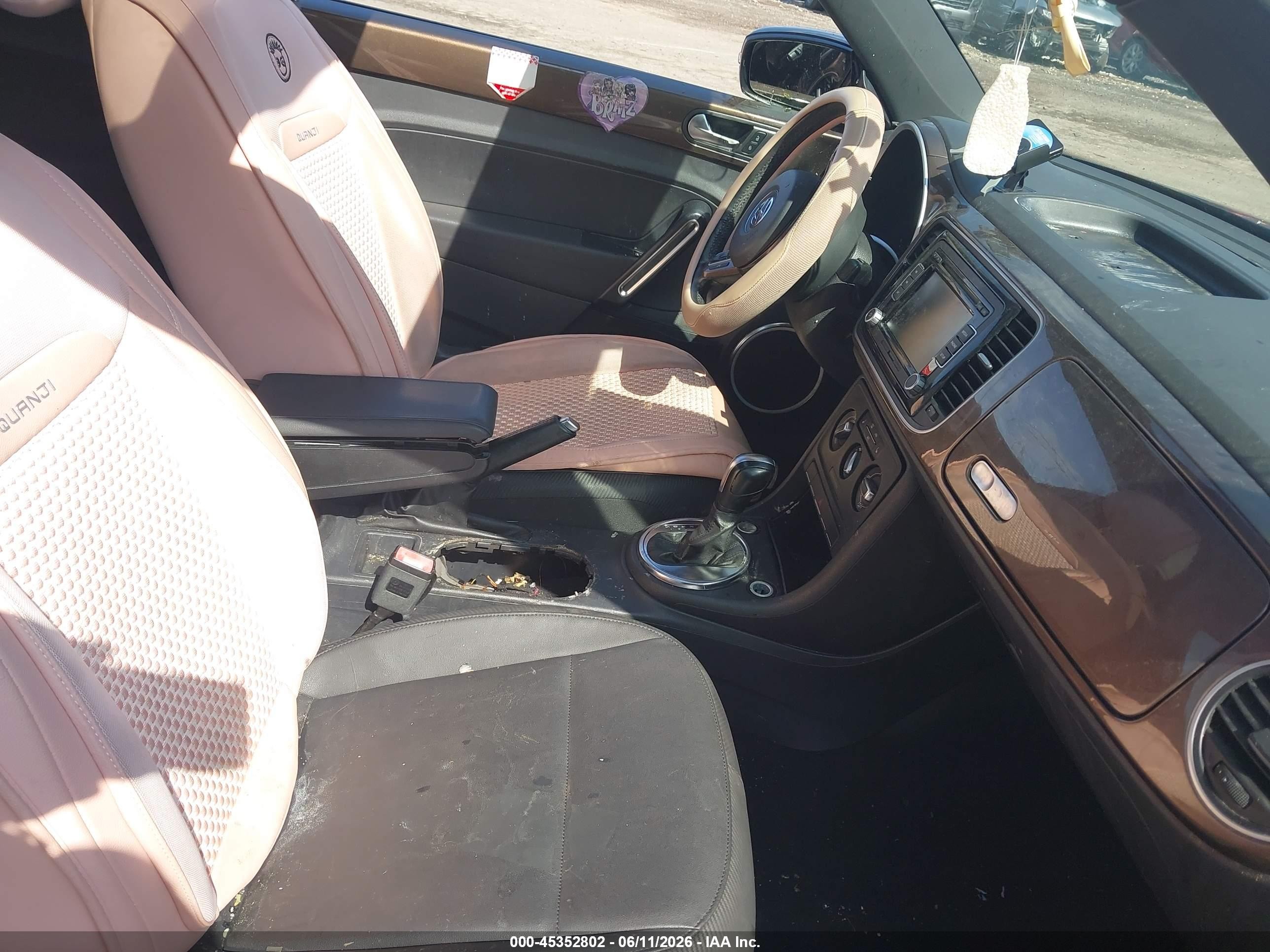 2013 Volkswagen Beetle 2.5l Brown vin: 3VWJP7AT3DM675830