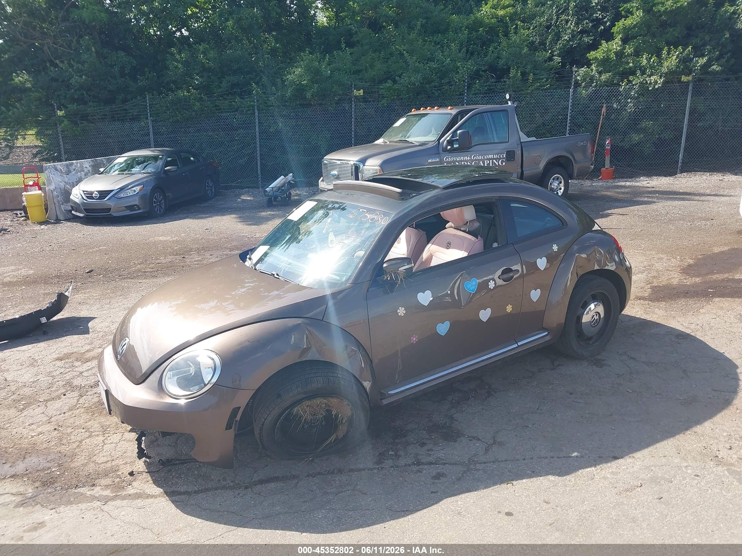 2013 Volkswagen Beetle 2.5l Brown vin: 3VWJP7AT3DM675830