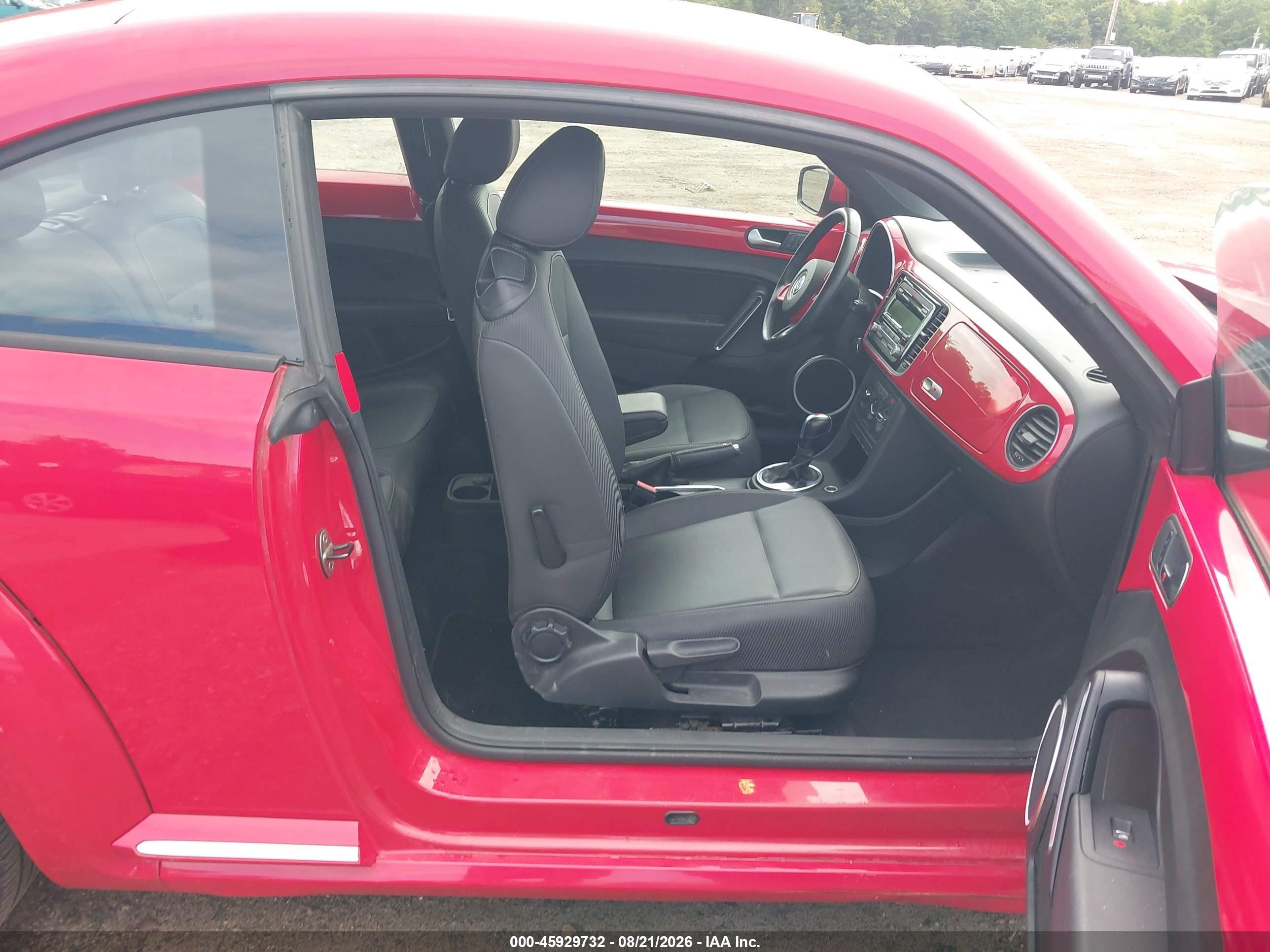 2013 Volkswagen Beetle 2.5l Red vin: 3VWJP7AT3DM680316