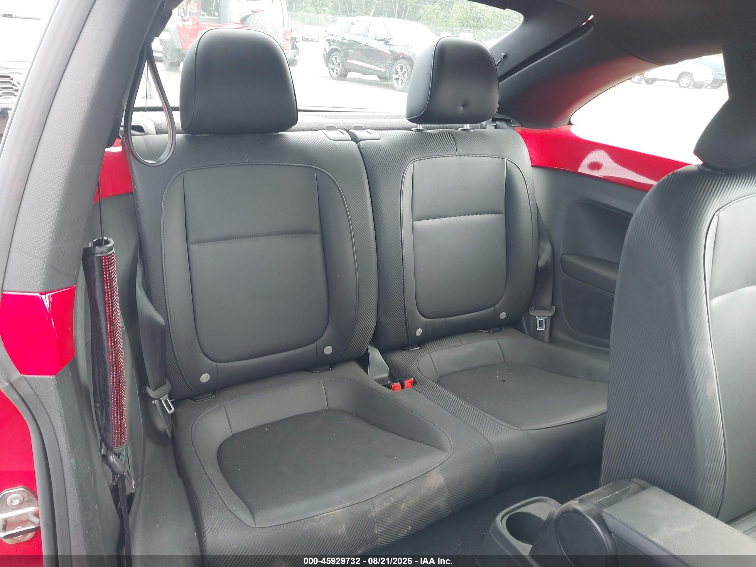 2013 Volkswagen Beetle 2.5l Red vin: 3VWJP7AT3DM680316