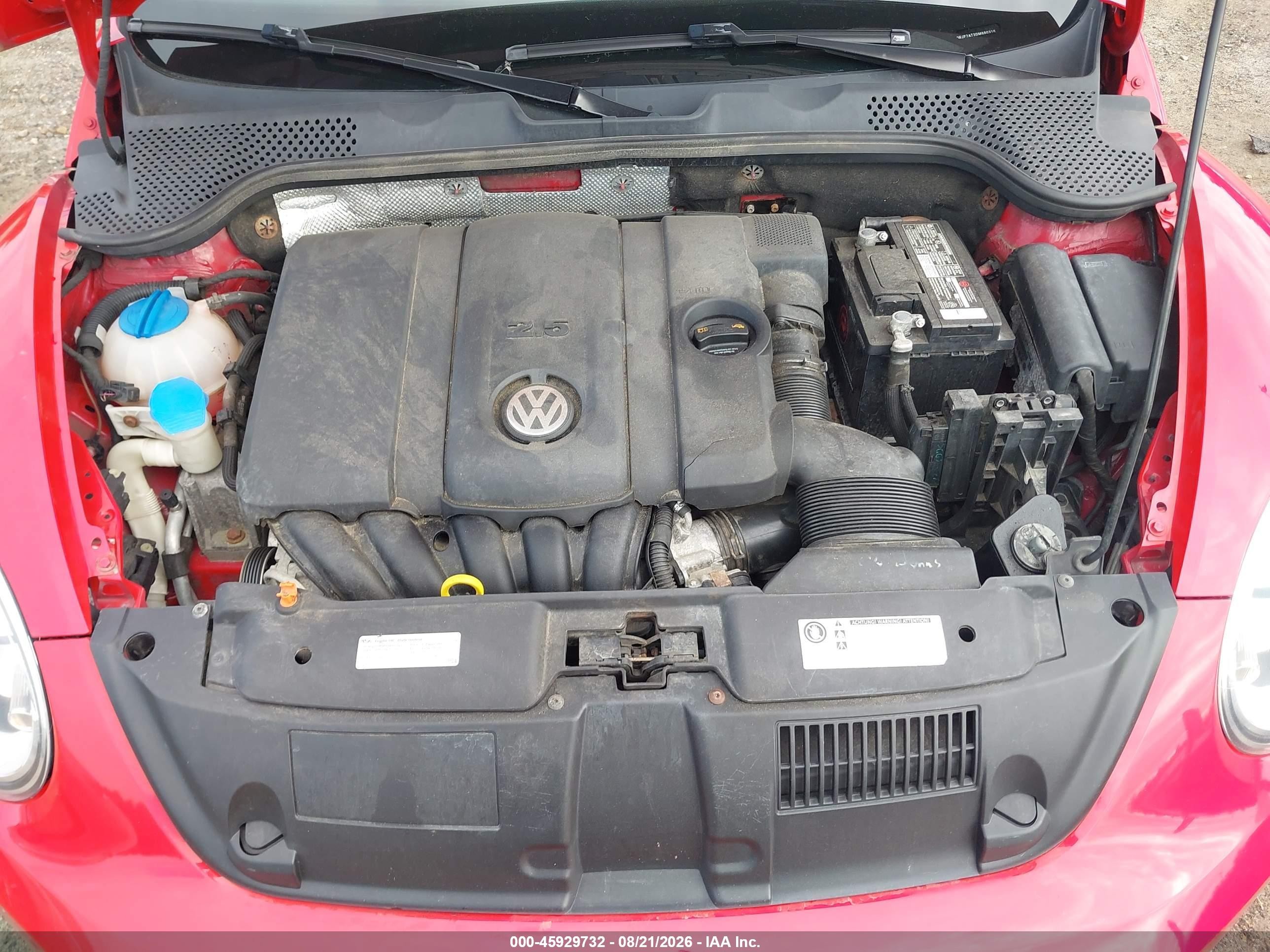 2013 Volkswagen Beetle 2.5l Red vin: 3VWJP7AT3DM680316