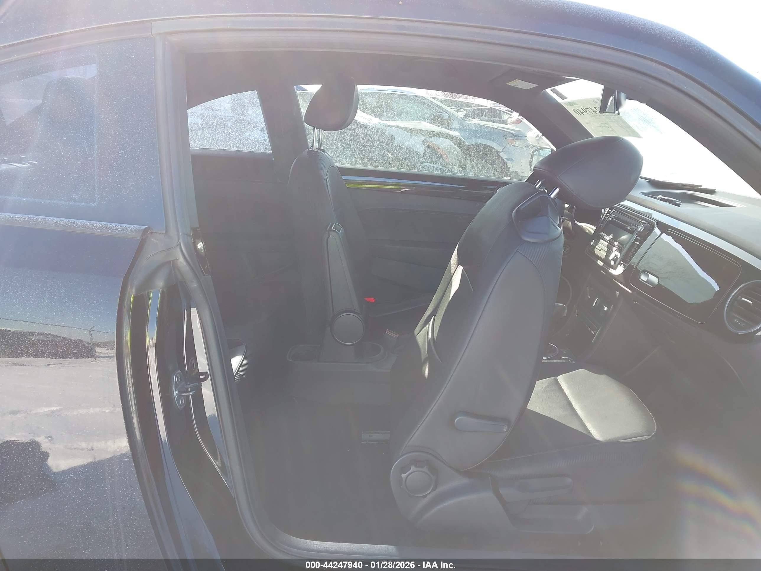 2012 Volkswagen Beetle 2.5l Black vin: 3VWJP7AT4CM623346