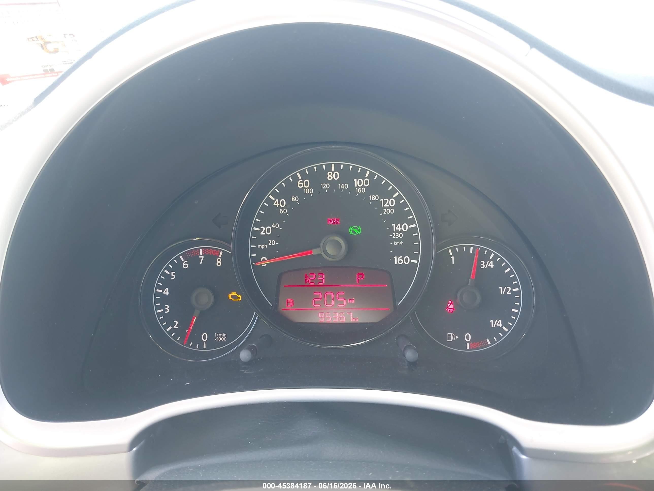 2012 Volkswagen Beetle 2.5l Silver vin: 3VWJP7AT4CM639787