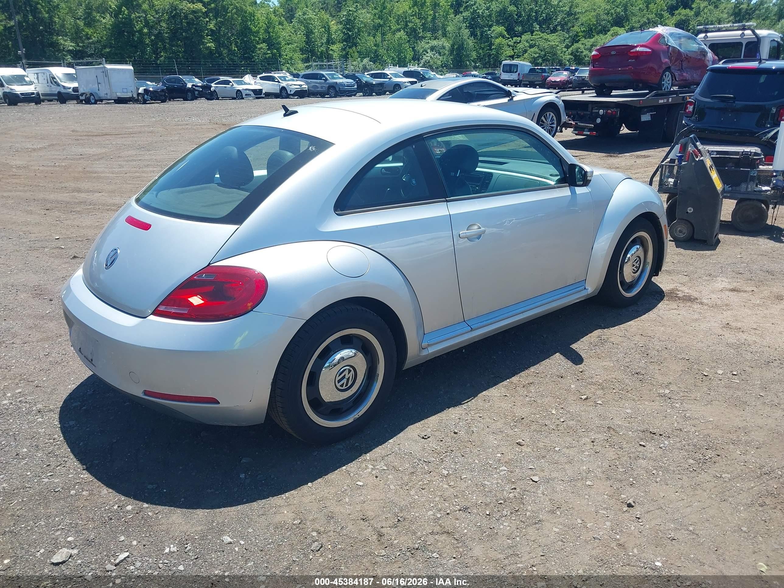 2012 Volkswagen Beetle 2.5l Silver vin: 3VWJP7AT4CM639787