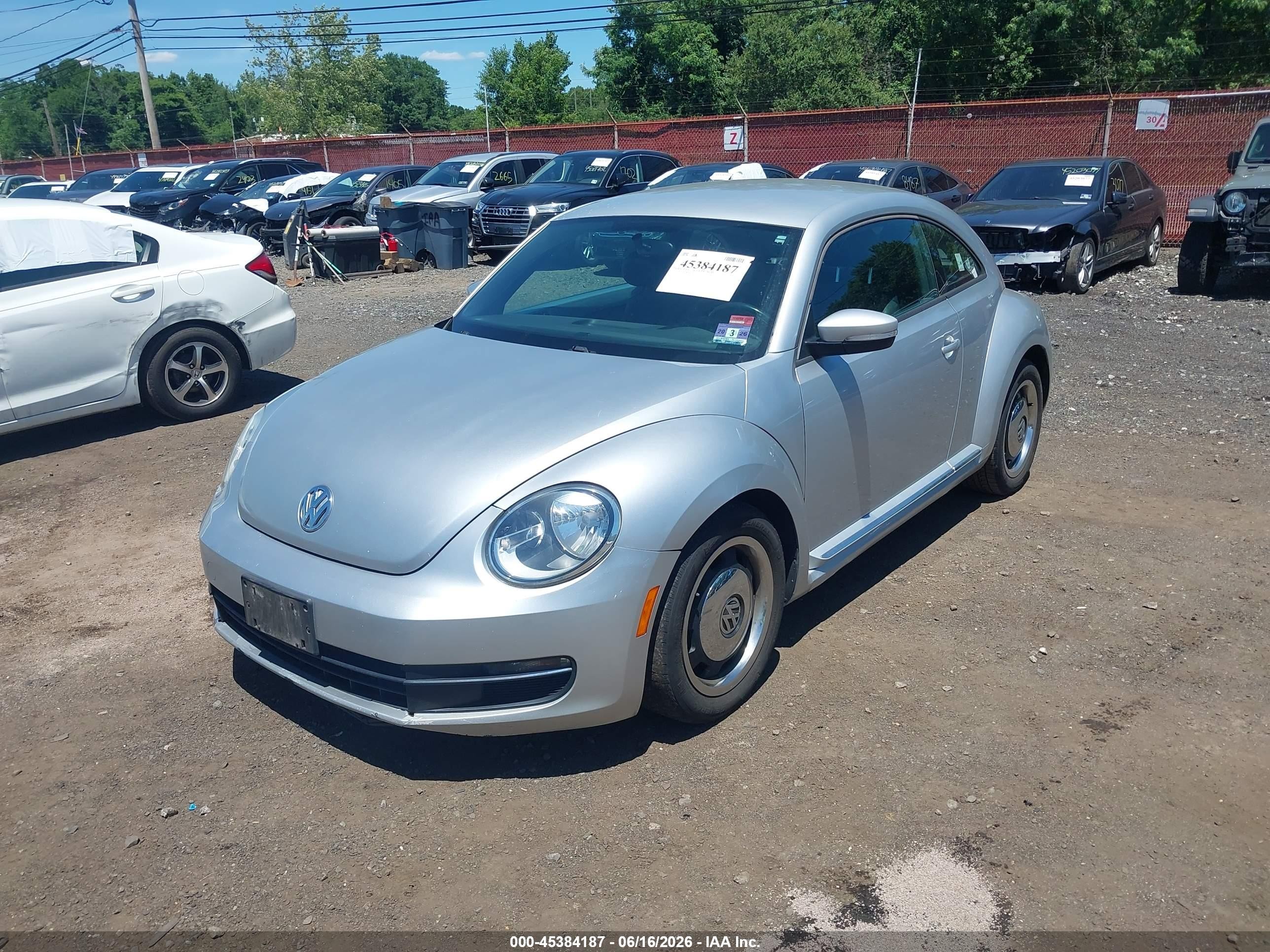 2012 Volkswagen Beetle 2.5l Silver vin: 3VWJP7AT4CM639787