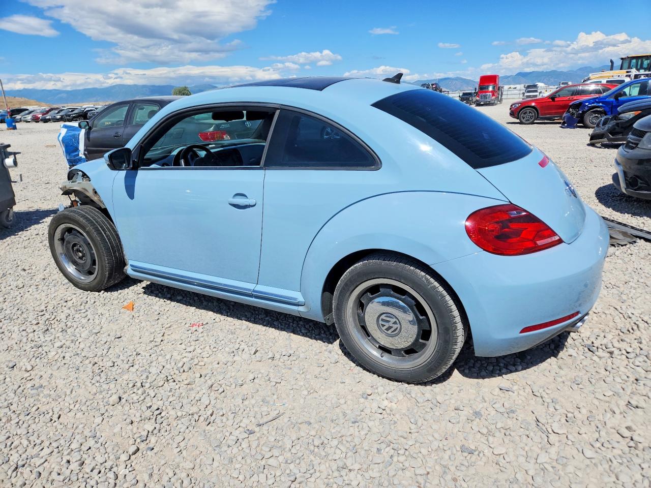 2013 Volkswagen Beetle Blue vin: 3VWJP7AT4DM623137