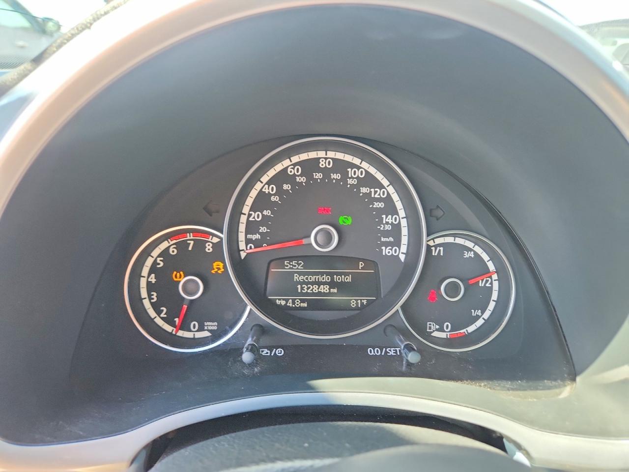 2013 Volkswagen Beetle Blue vin: 3VWJP7AT4DM623137