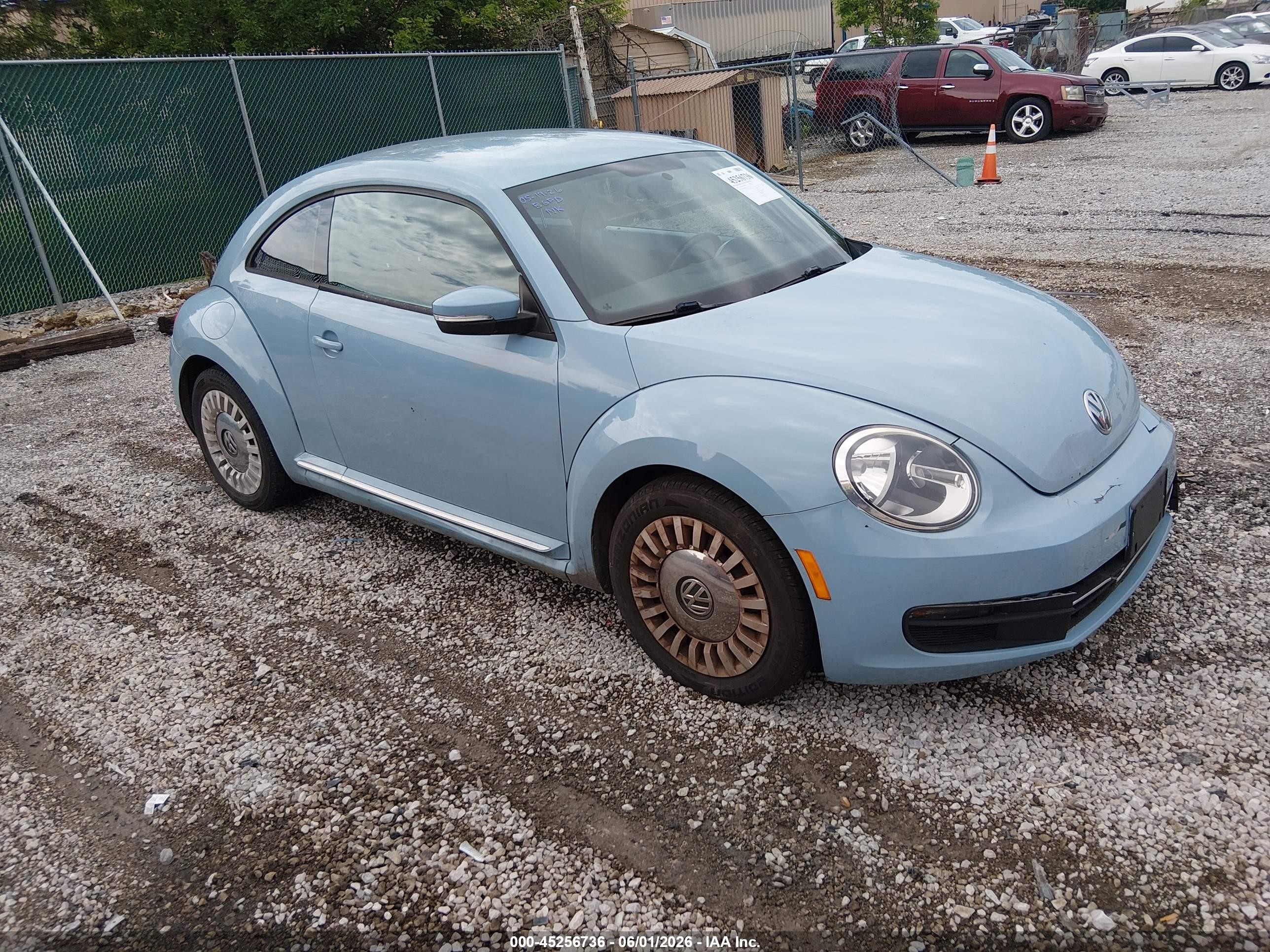 2013 Volkswagen Beetle 2.5l Синий vin: 3VWJP7AT4DM657949