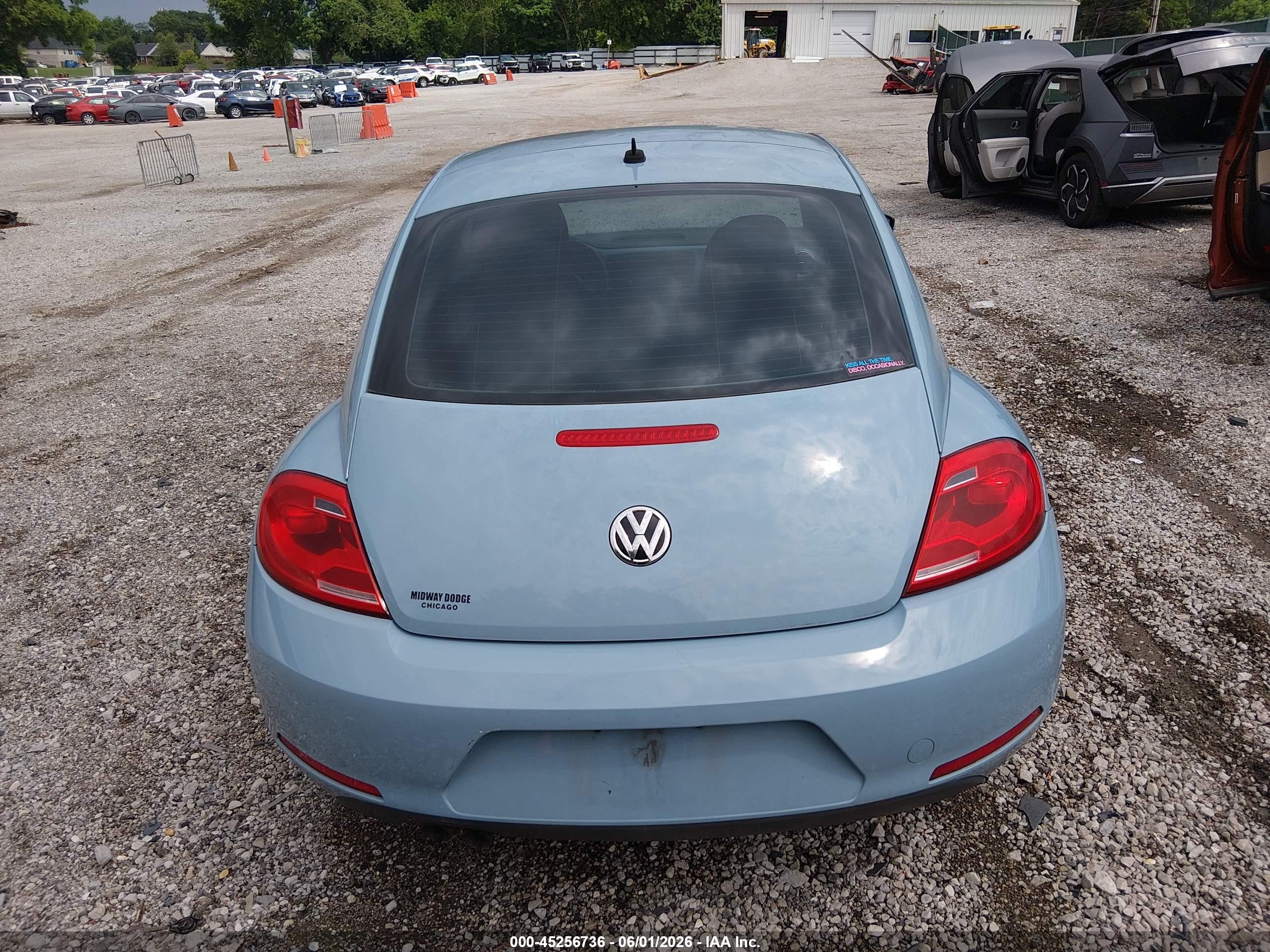 2013 Volkswagen Beetle 2.5l Синий vin: 3VWJP7AT4DM657949