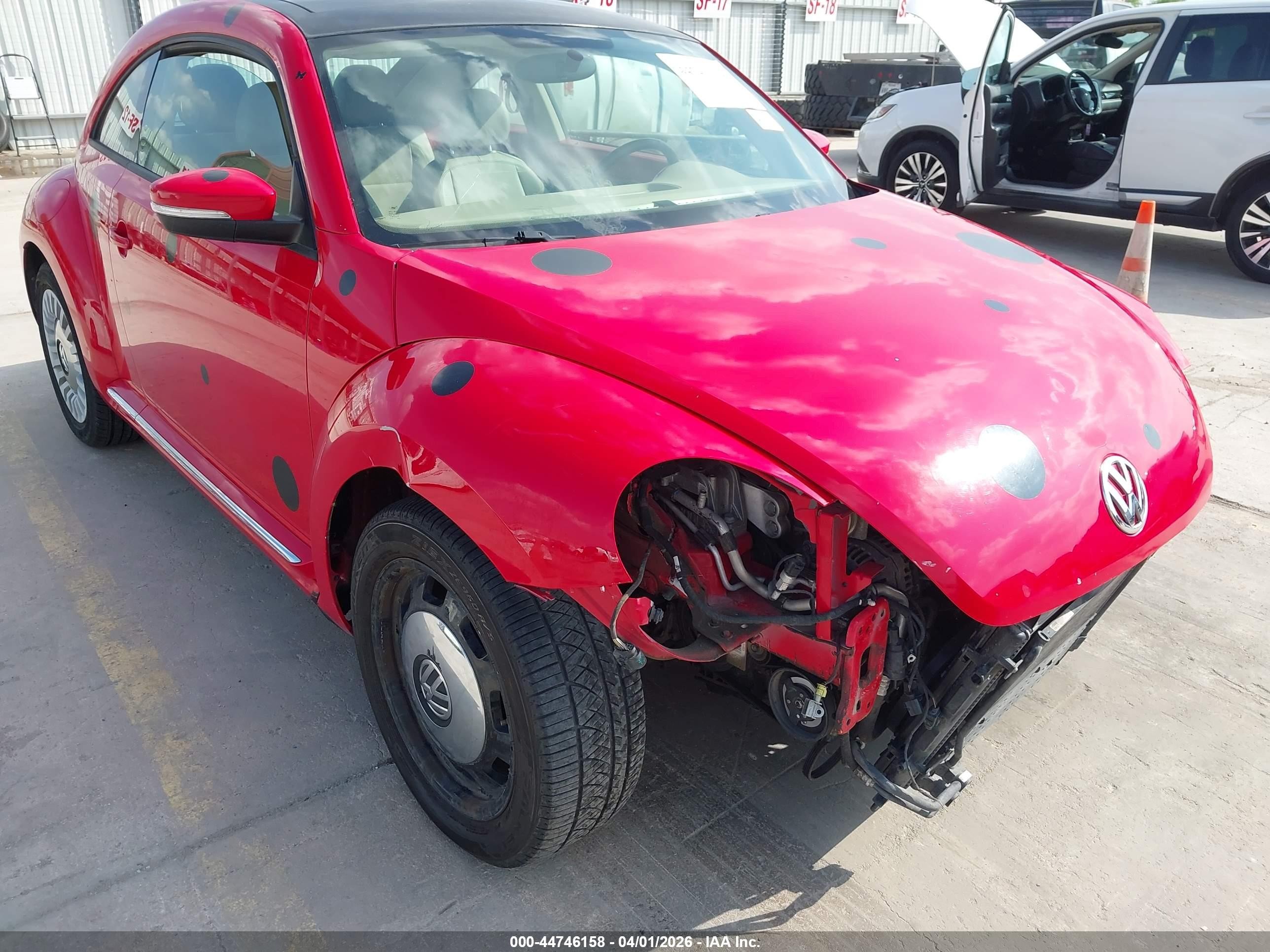2013 Volkswagen Beetle 2.5l Red vin: 3VWJP7AT4DM670457