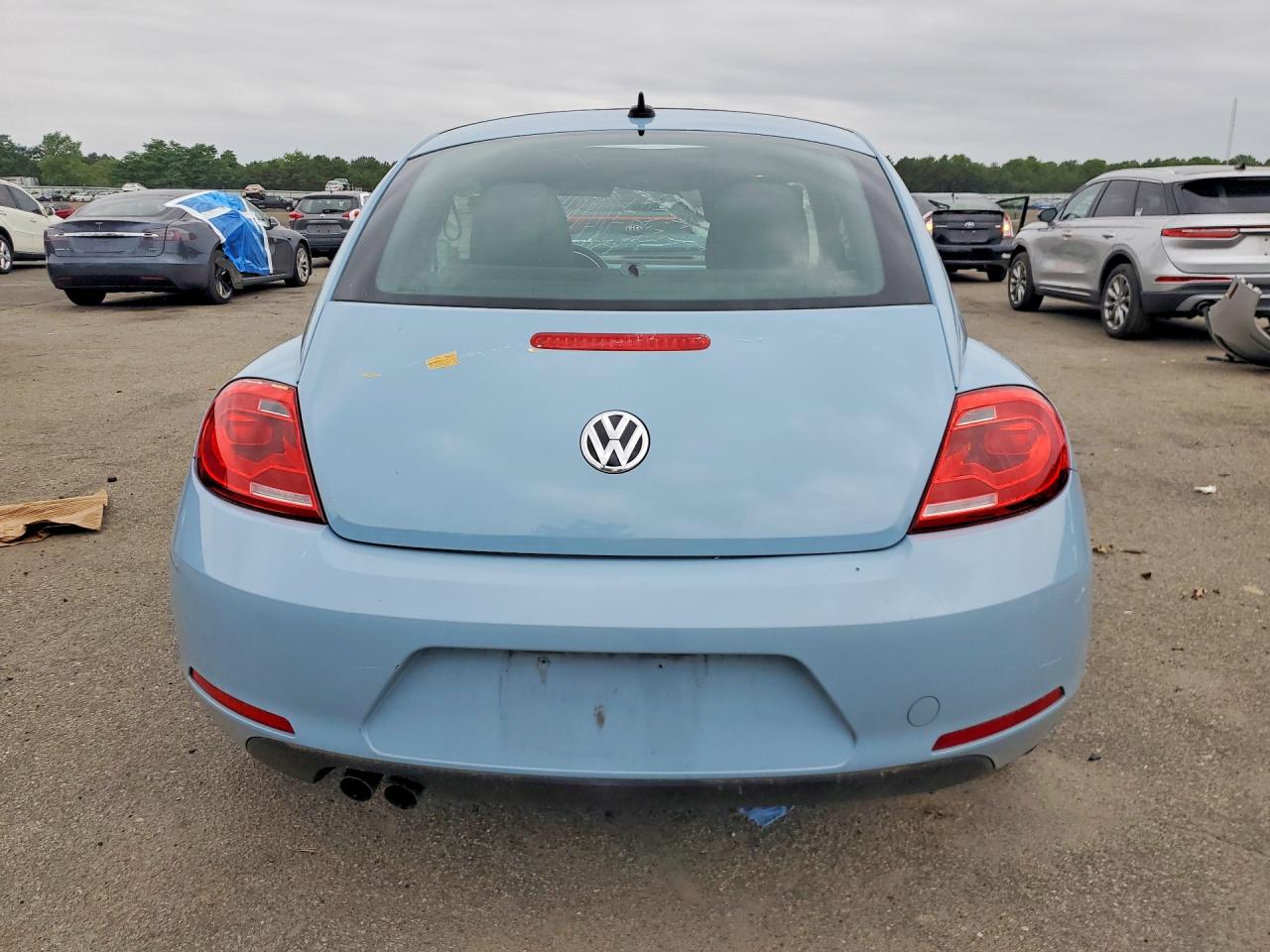 2014 Volkswagen Beetle Blue vin: 3VWJP7AT4EM605884