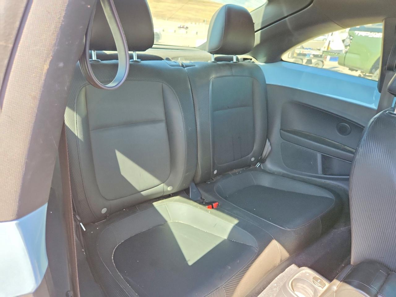 2012 Volkswagen Beetle Blue vin: 3VWJP7AT5CM603851