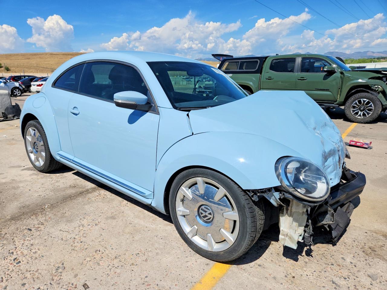 2012 Volkswagen Beetle Blue vin: 3VWJP7AT5CM603851