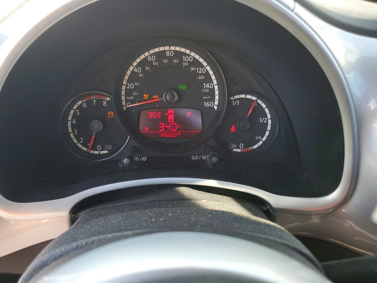 2013 Volkswagen Beetle Серебряный vin: 3VWJP7AT5DM607089