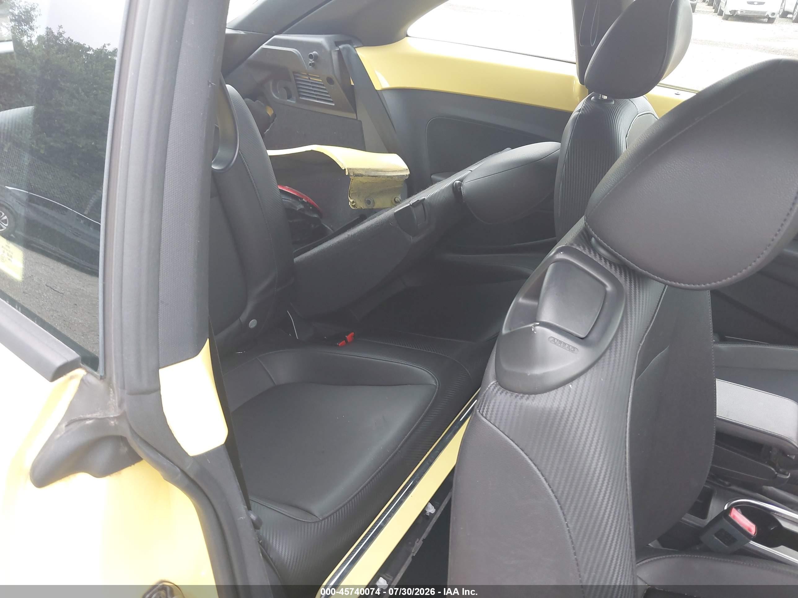 2013 Volkswagen Beetle 2.5l Yellow vin: 3VWJP7AT5DM647740