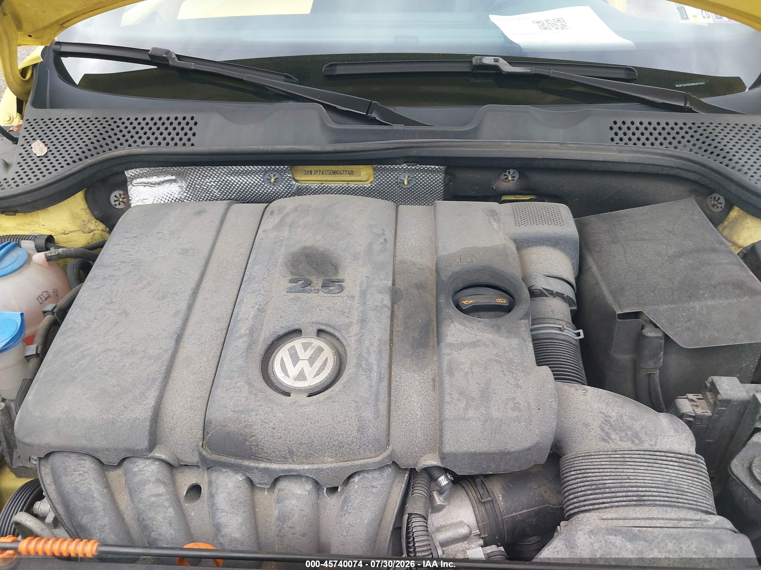 2013 Volkswagen Beetle 2.5l Yellow vin: 3VWJP7AT5DM647740