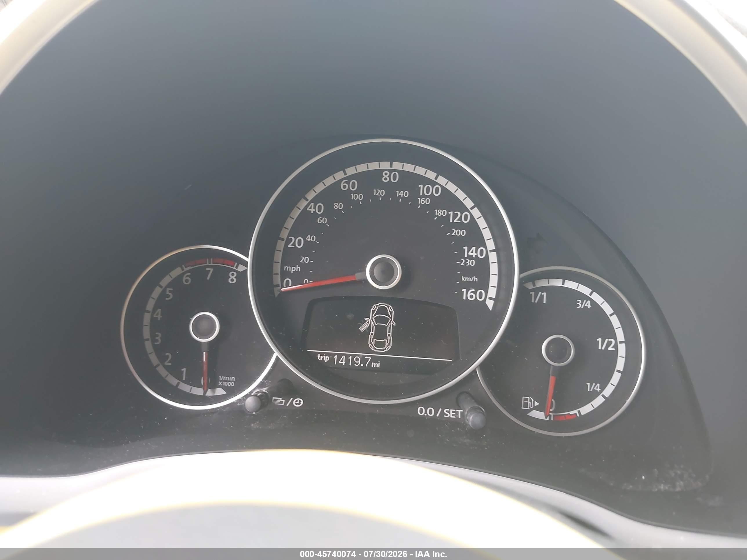 2013 Volkswagen Beetle 2.5l Yellow vin: 3VWJP7AT5DM647740