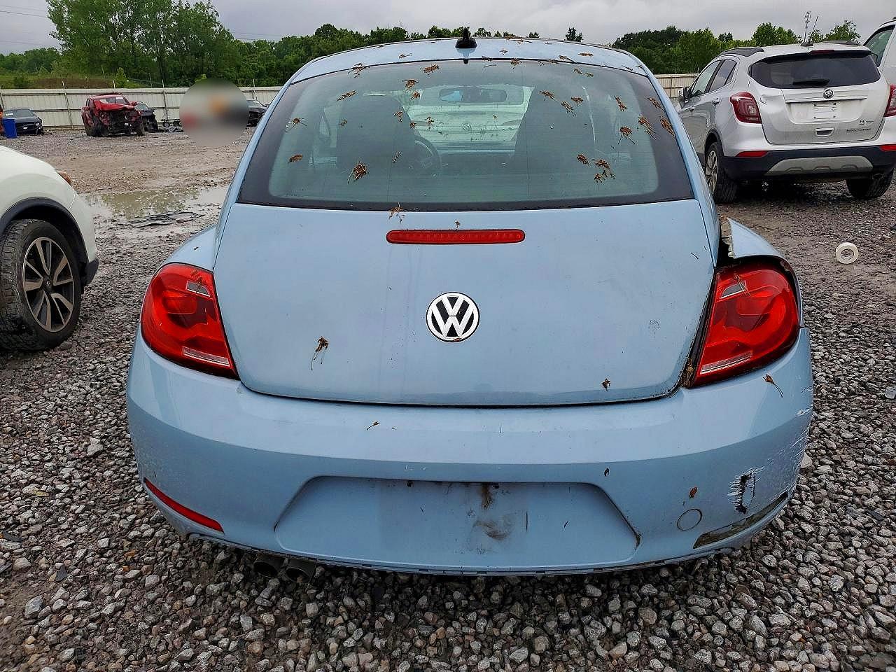 2014 Volkswagen Beetle Blue vin: 3VWJP7AT5EM615758