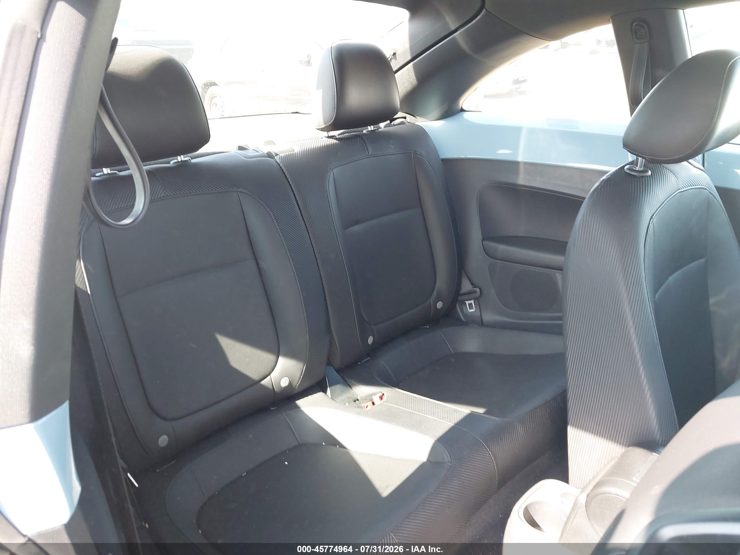 2012 Volkswagen Beetle 2.5l Light Blue vin: 3VWJP7AT6CM650080