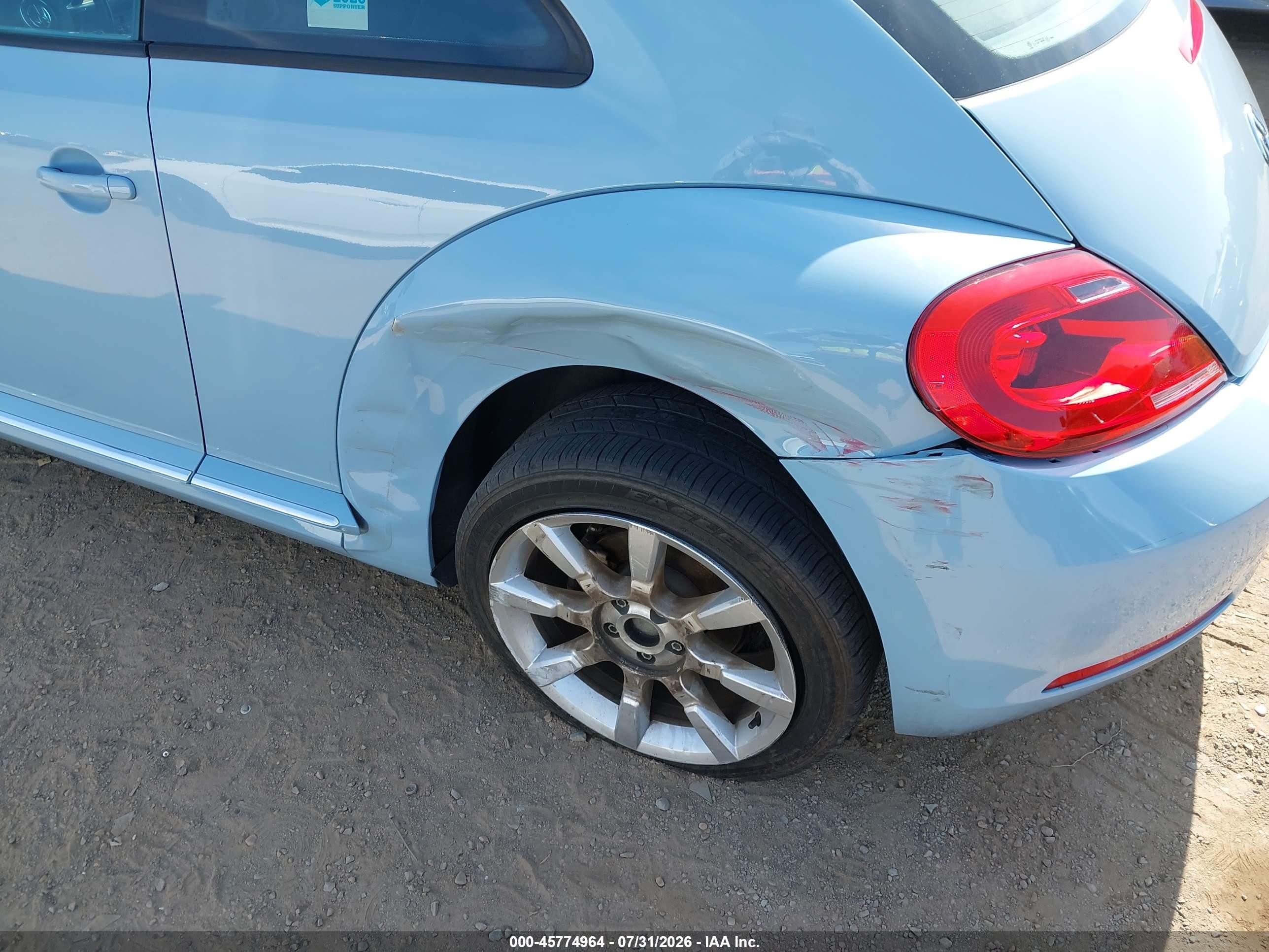 2012 Volkswagen Beetle 2.5l Light Blue vin: 3VWJP7AT6CM650080