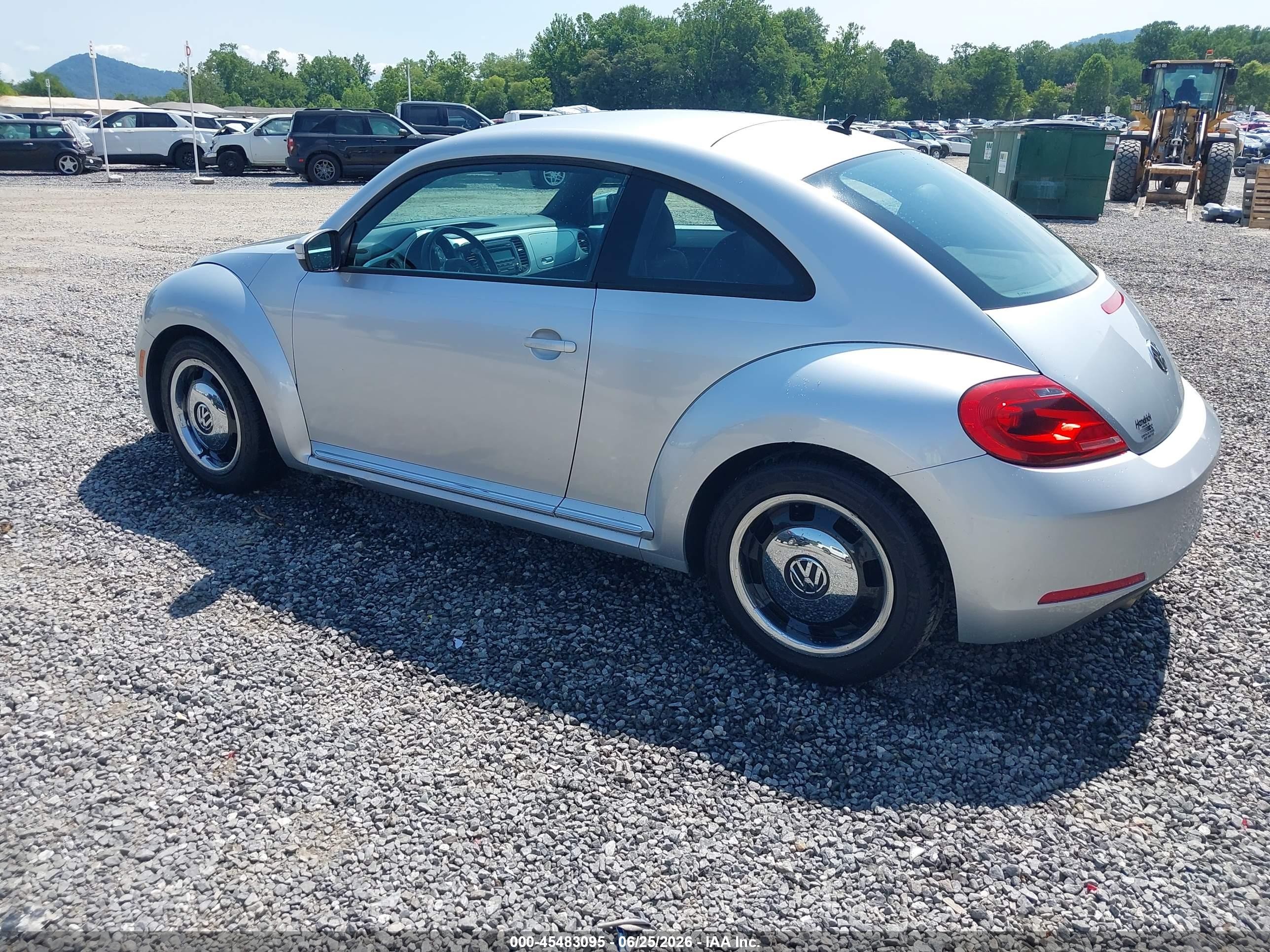 2012 Volkswagen Beetle 2.5l Silver vin: 3VWJP7AT6CM660611