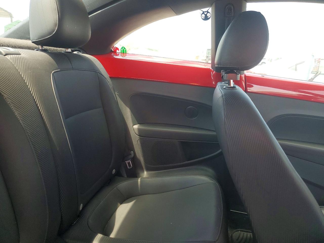 2013 Volkswagen Beetle Red vin: 3VWJP7AT6DM671948