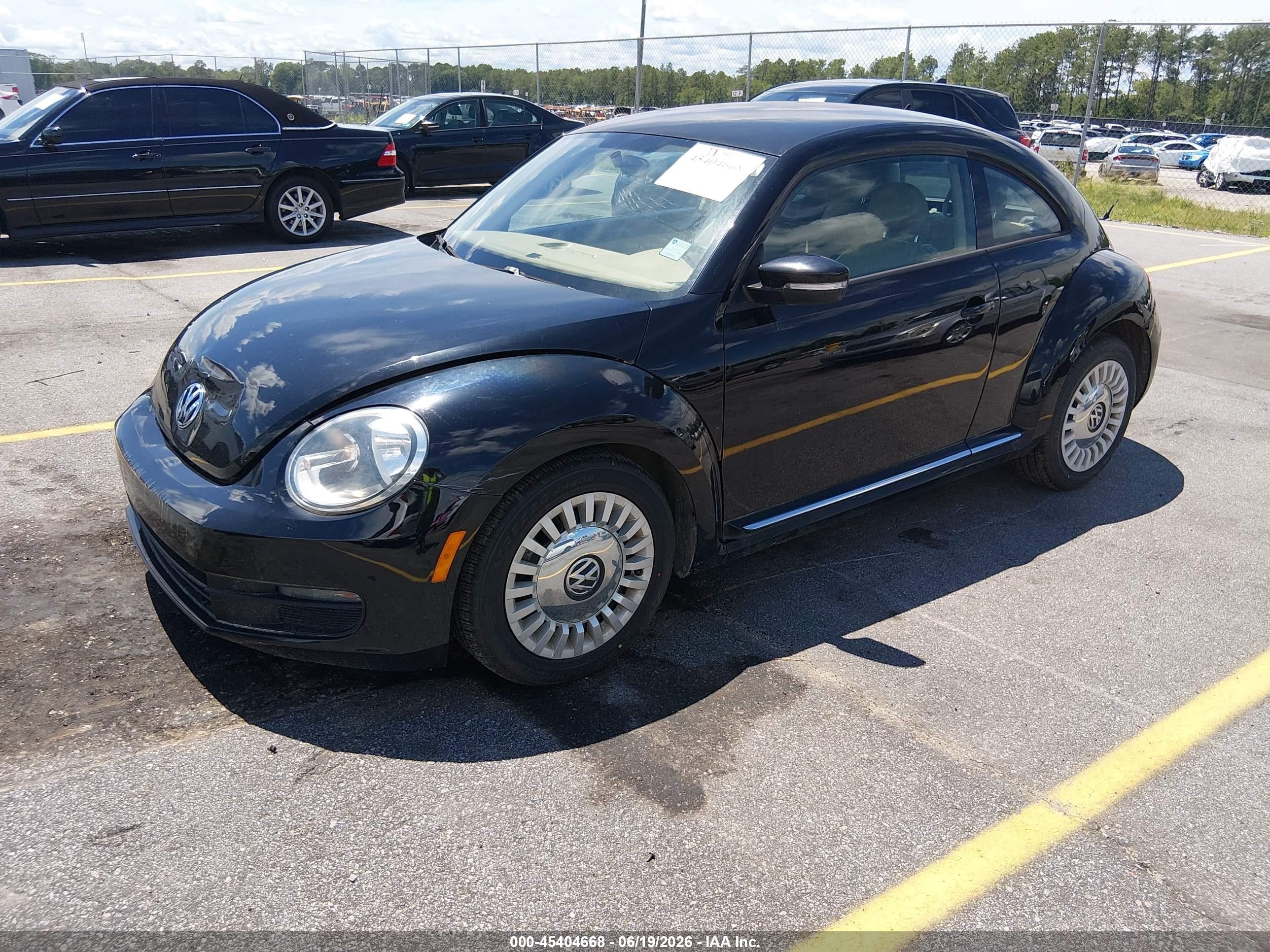 2013 Volkswagen Beetle 2.5l Black vin: 3VWJP7AT6DM683517