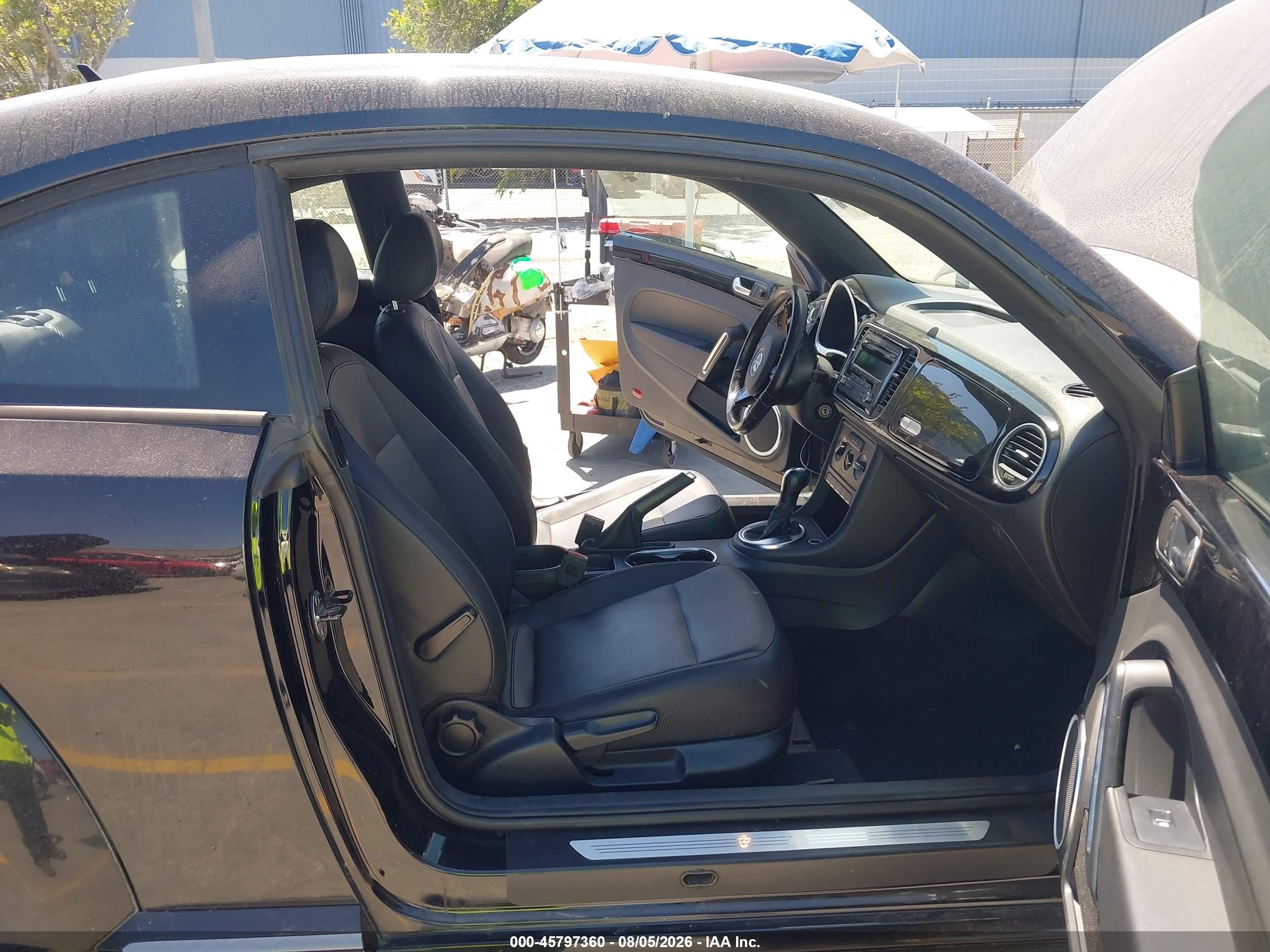 2012 Volkswagen Beetle 2.5l Black vin: 3VWJP7AT7CM632476