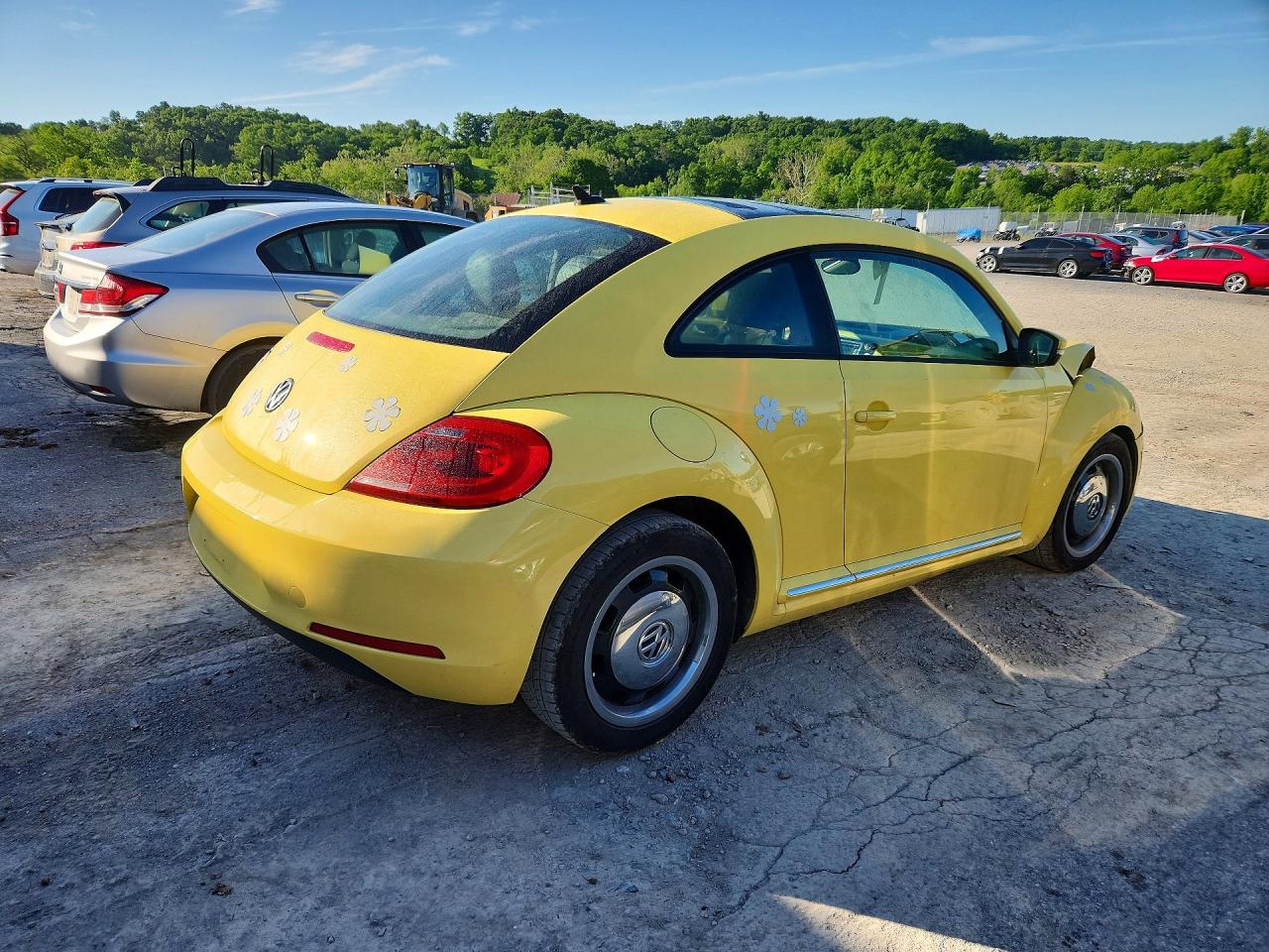 2012 Volkswagen Beetle Yellow vin: 3VWJP7AT7CM645096