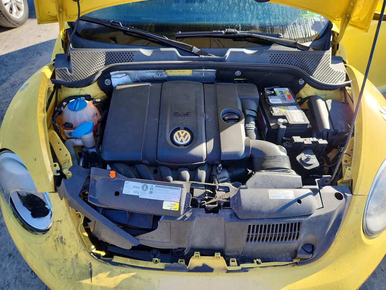 2012 Volkswagen Beetle Yellow vin: 3VWJP7AT7CM645096