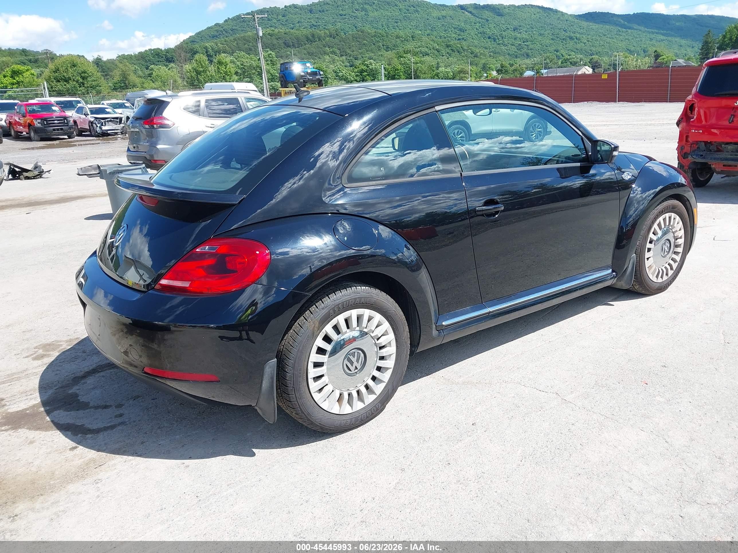 2013 Volkswagen Beetle 2.5l/2.5l Fender Edition Черный vin: 3VWJP7AT7DM690458