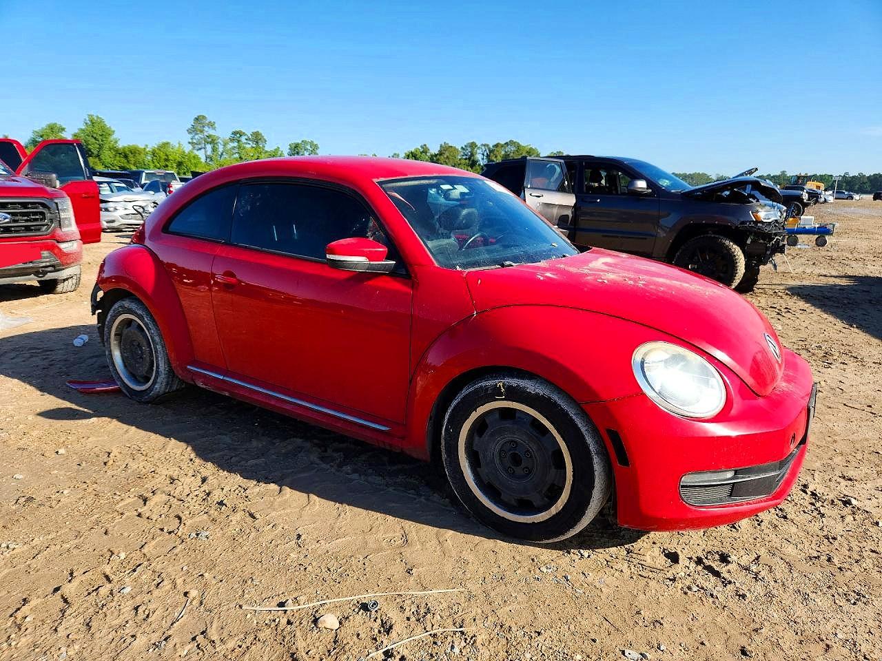 2012 Volkswagen Beetle Red vin: 3VWJP7AT8CM603102